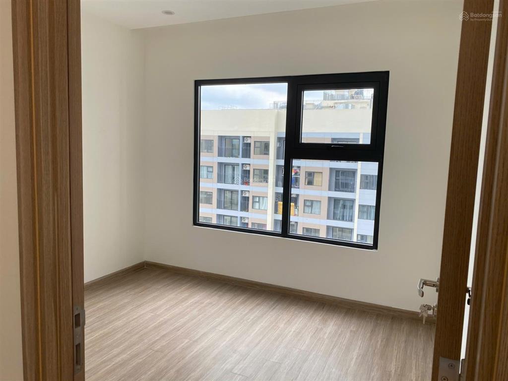 Chính chủ tôi bán căn hộ 2 ngủ + 2 wc tầng đẹp view đẹp giá thiện chí
