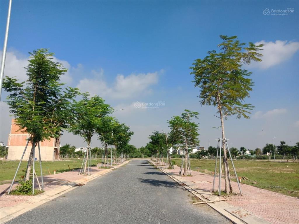 Chính chủ gửi bán lô đất đường trường lưu 90m2 (5x18m) singa city