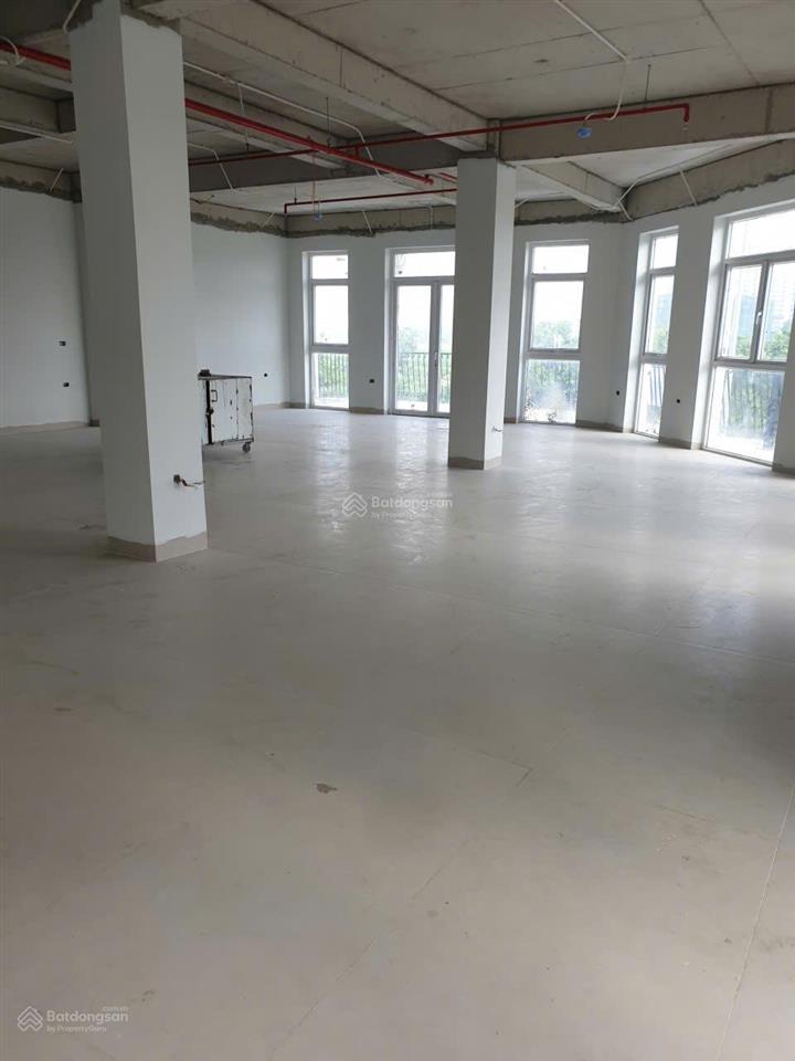 Chính chủ cần cho thuê căn góc mặt đường lê quang đạo, louis city, 120 tr/tháng