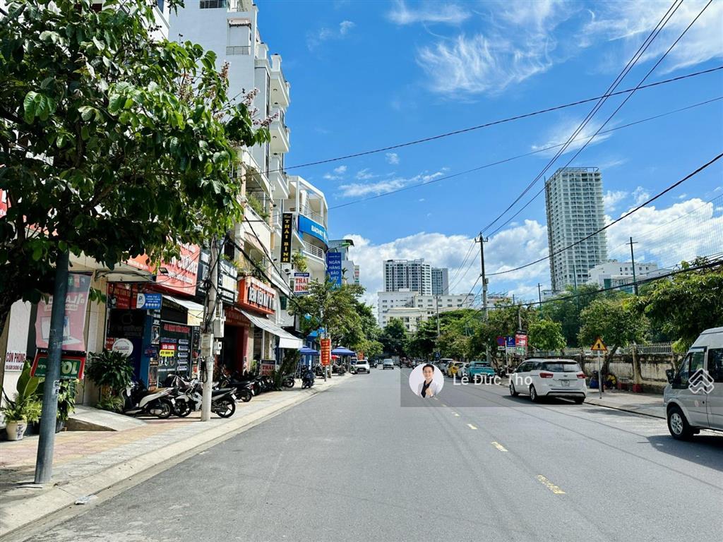 Bán nhà mặt tiền đường đinh tiên hoàng, lộc thọ, nha trang, gần ngã 7, gần biển. ngang 8m dài 14,4m
