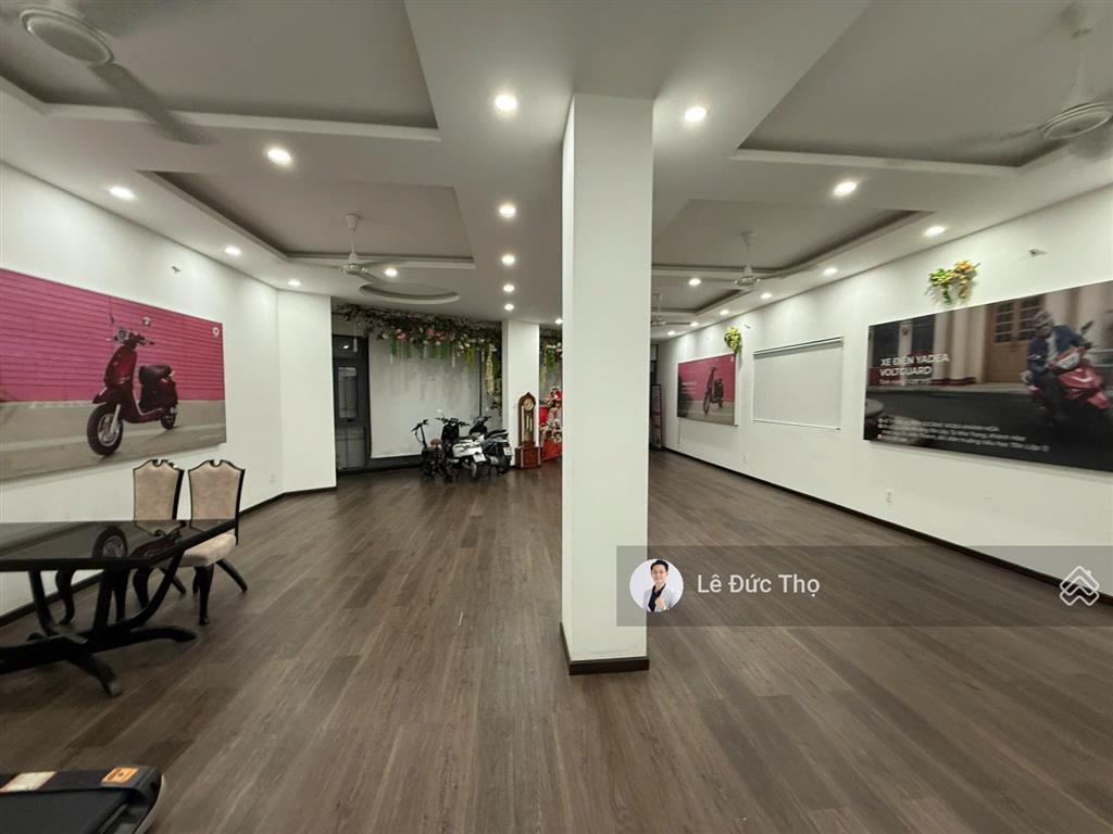 Cho thuê toà nhà đẹp 6 tầng đường tô hiến thành  trung tâm tp nha trang, gần biển, ngang 9m