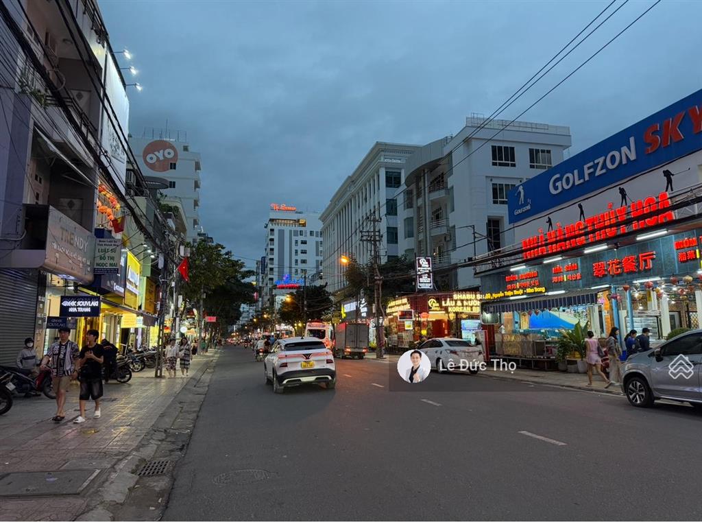 Cho thuê mặt bằng nguyên căn nhà phố đường nguyễn thiện thuật