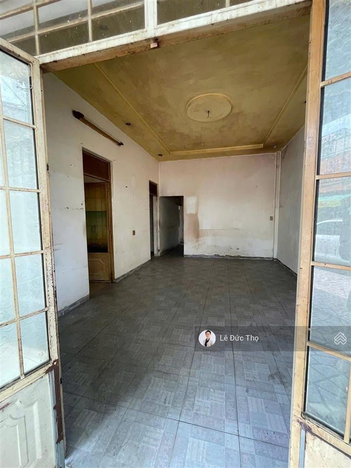Cho thuê mặt bằng đường đống đa  khu bàn cờ trung tâm nha trang, ngang 10m dài 20m. giá thuê 50