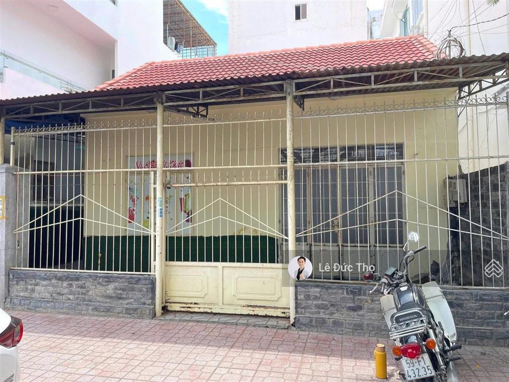 Cho thuê mặt bằng đường đống đa  khu bàn cờ trung tâm nha trang, ngang 10m dài 20m. giá thuê 50