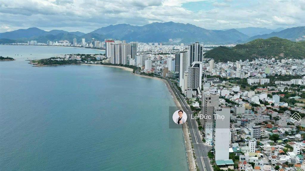 Cho thuê mặt bằng phạm văn đồng view biển, diện tích 1600m2 ngang 30m. giá thuê 170