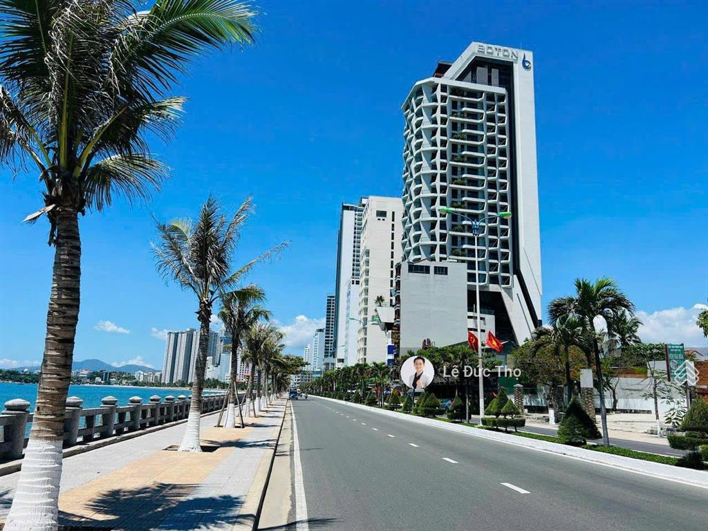 Cho thuê mặt bằng phạm văn đồng view biển, diện tích 1600m2 ngang 30m. giá thuê 170