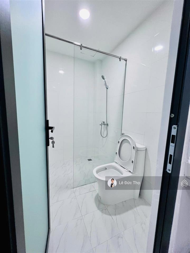 Bán nhà đẹp 4 tầng có thang máy khu bàn cờ gần chợ xóm mới, trung tâm nha trang. giá tốt