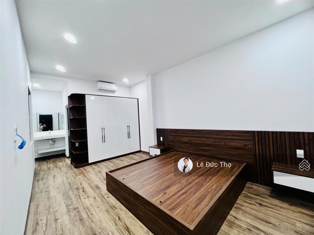 Bán nhà đẹp 4 tầng có thang máy khu bàn cờ gần chợ xóm mới, trung tâm nha trang. giá tốt