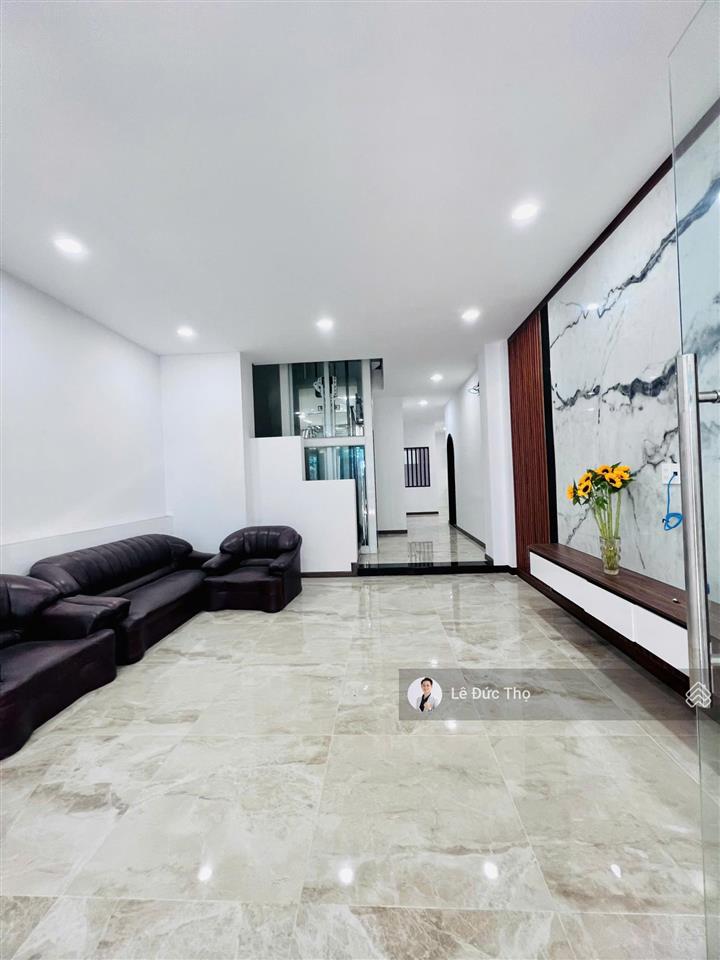 Bán nhà đẹp 4 tầng có thang máy khu bàn cờ gần chợ xóm mới, trung tâm nha trang. giá tốt