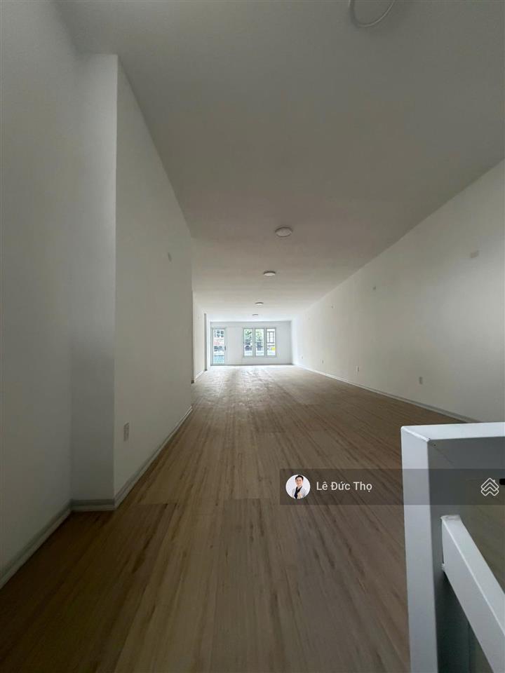 Bán nhà mặt tiền đường nguyễn thị minh khai ngang 5m diện tích 117m2 giá chỉ 180tr/m2