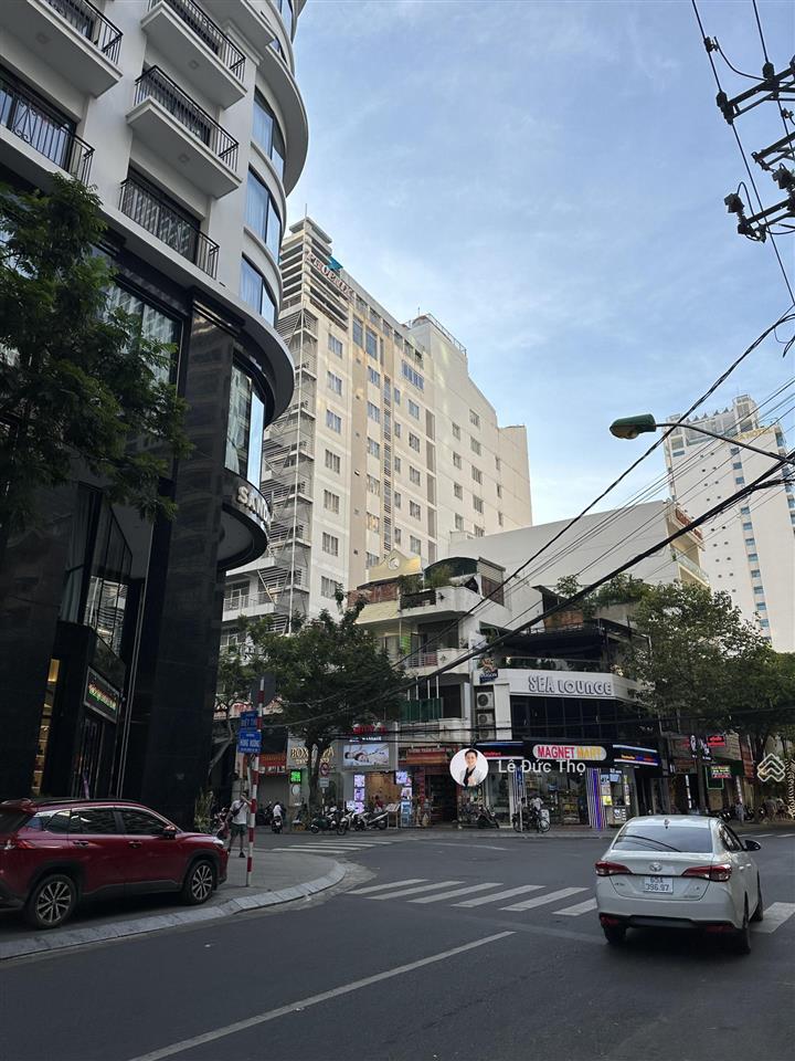 Bán nhà mặt phố hùng vương, khu phố tây nha trang. diện tích 237,5m2 ngang 10m. giá bán 89 tỷ