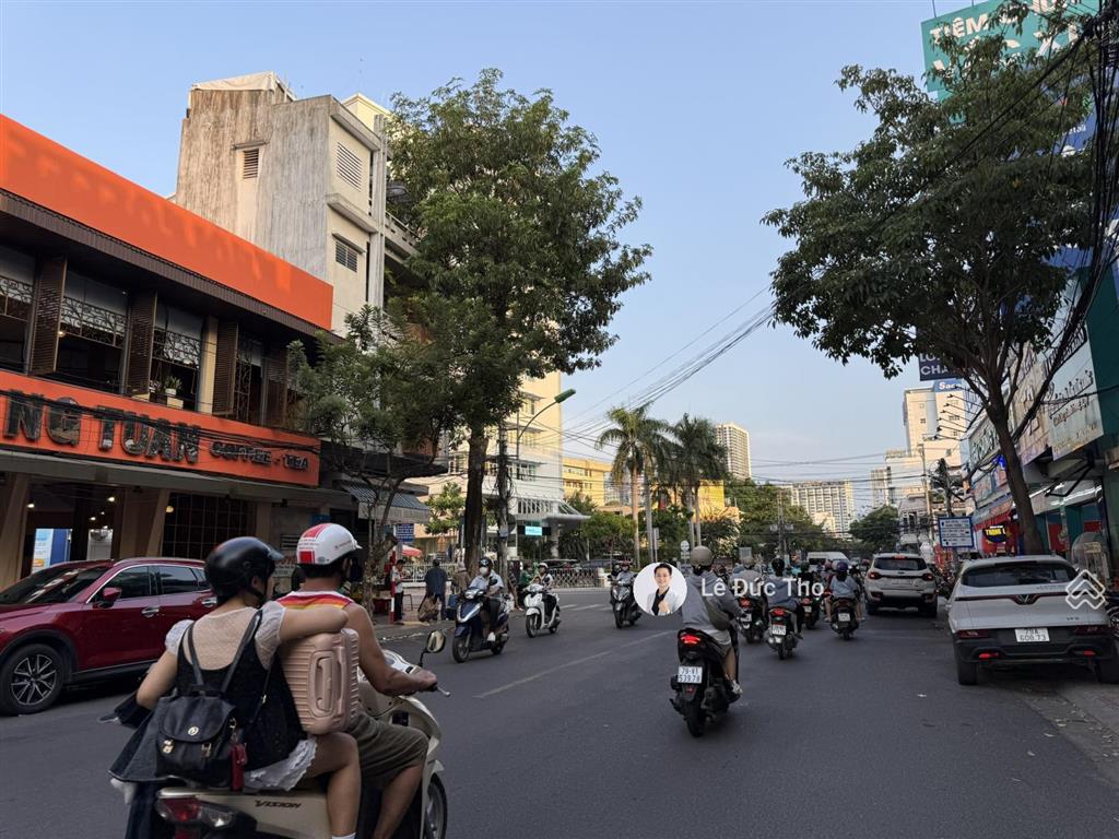 Cho thuê mặt bằng mặt tiền quang trung, trung tâm nha trang. ngang 6,4m. nhà mới vô kinh doanh ngay