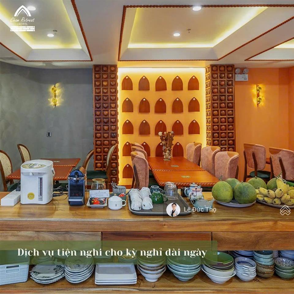 Bán khách sạn đẹp khu phố tây trần quang khải  gần biển nha trang, giá tốt thị trường