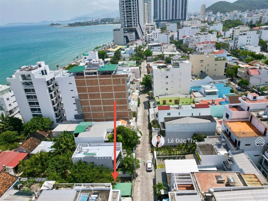 Bán đất đường dương hiến quyền, gần biển nha trang, diện tích 230m2, ngang gần 10m. giá chỉ 90tr/m2
