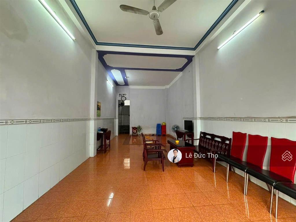 Bán nhà mặt tiền đường trịnh phong, trung tâm khu bàn cờ, gần biển. giá chỉ 10,5 tỷ. 50m ngang 4,35