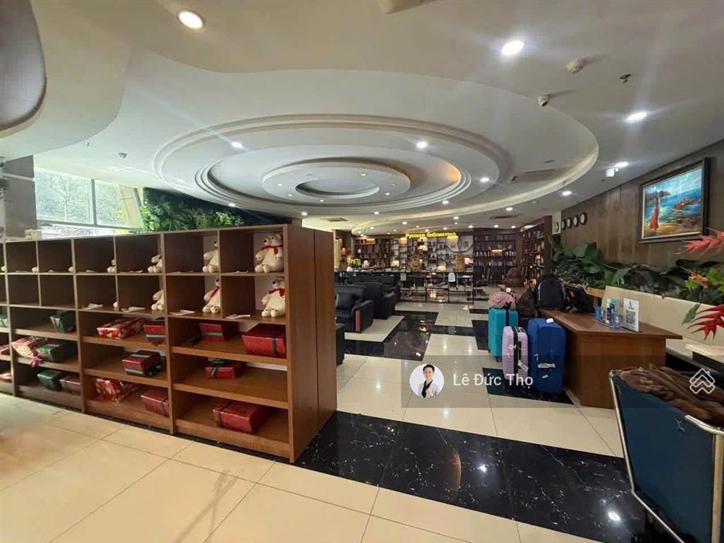 Cho thuê sảnh khách sạn hùng vương, khu phố tây nha trang, ngang 10m dài 15m