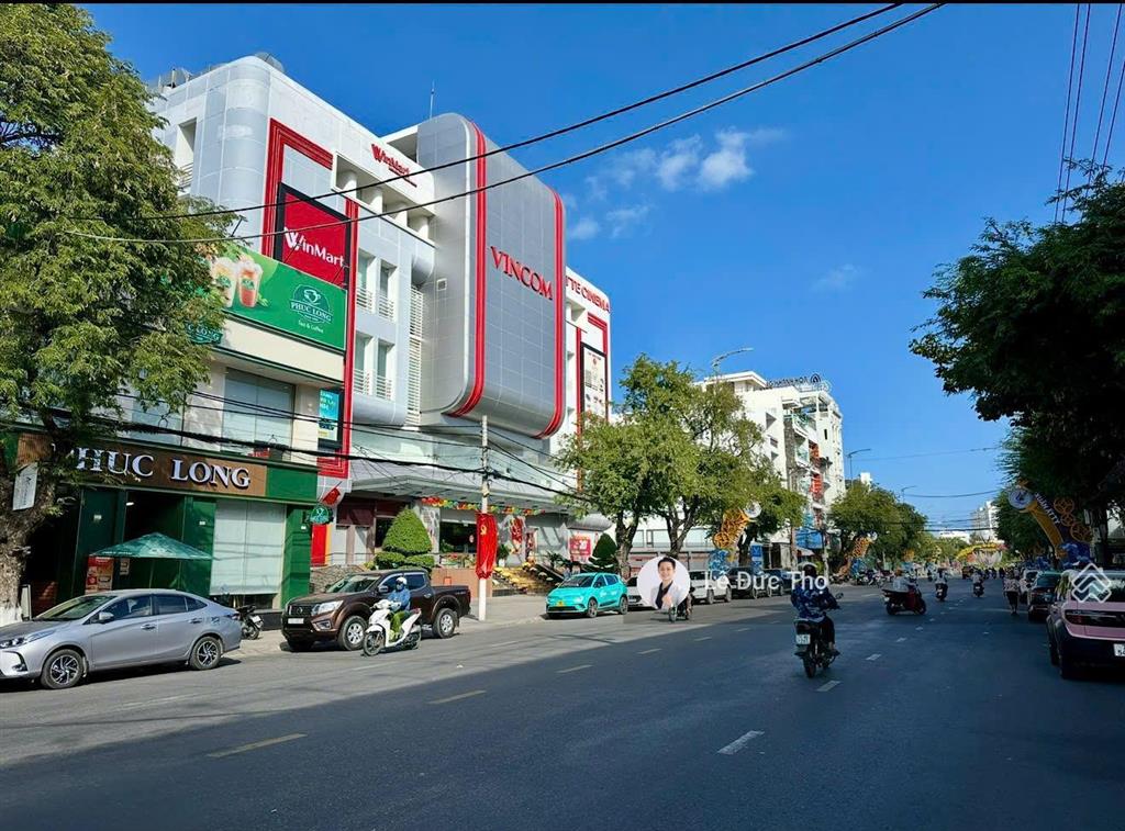 Bán nhà 2 mặt tiền đường thái nguyên gần ngã 6, gần vincom, ra biển 1km, đường 25m kinh doanh tốt