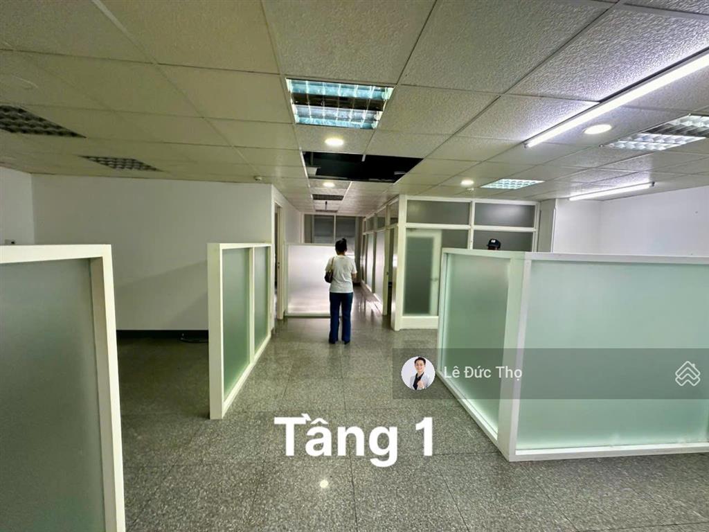 Cho thuê tòa nhà 9 tầng ngang 10m dài 25m trung tâm nha trang