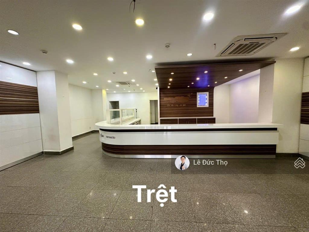 Cho thuê tòa nhà 9 tầng ngang 10m dài 25m trung tâm nha trang
