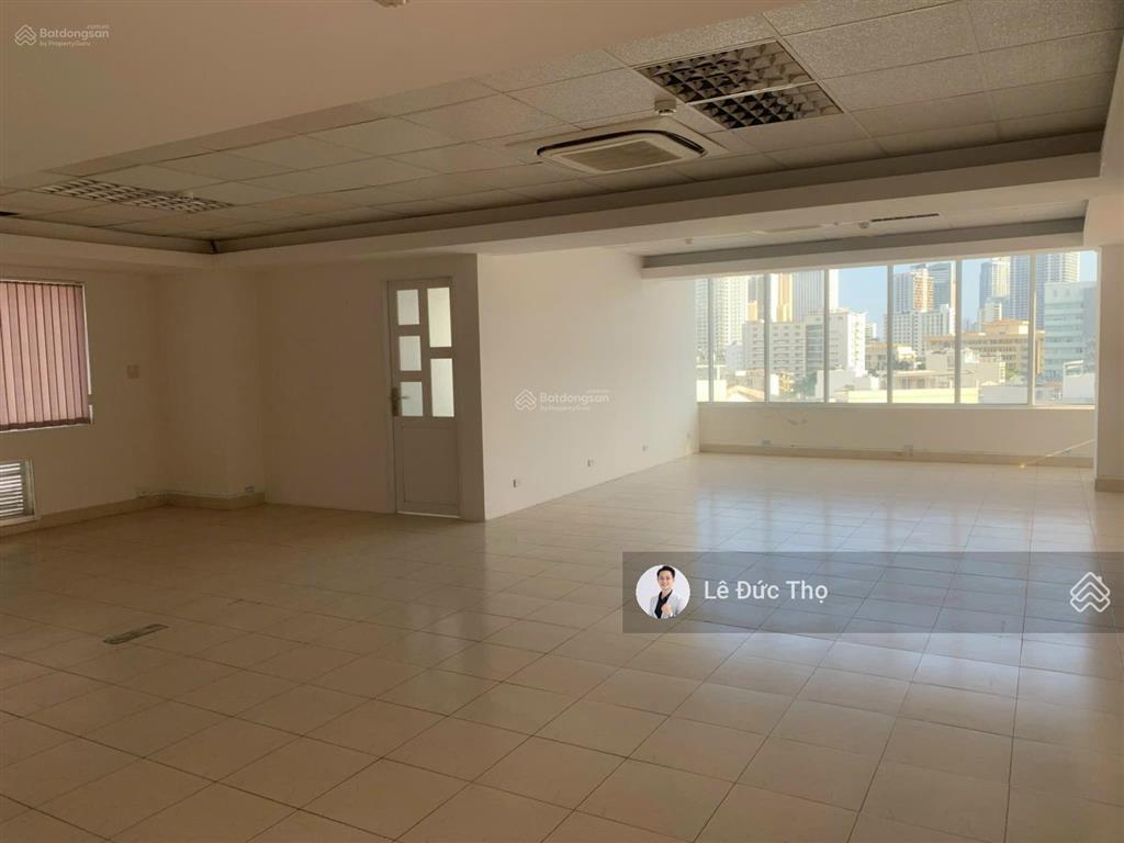 Cho thuê tòa nhà 9 tầng ngang 10m dài 25m trung tâm nha trang