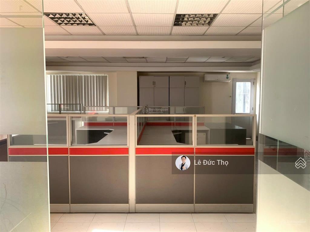 Cho thuê tòa nhà 9 tầng ngang 10m dài 25m trung tâm nha trang