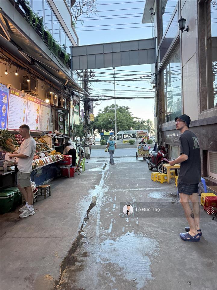 Bán nhà hẻm 98 trần phú, gần sát biển. nhà 6 tầng 71m ngang 6m, có thang máy