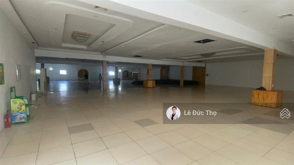 Cho thuê mặt bằng rộng 1500m² đường nguyễn thị minh khai  trung tâm nha trang