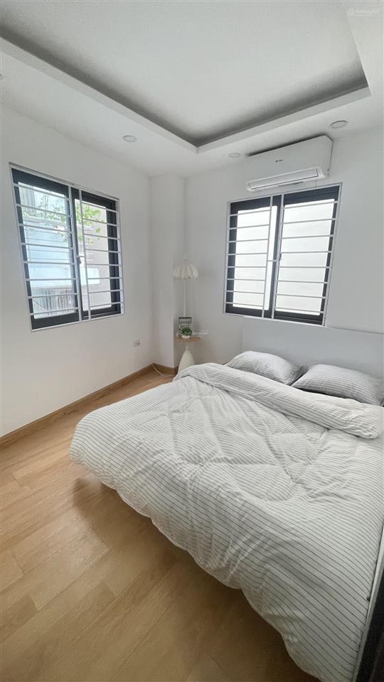 Penthouse trần khát chân 35m2 + 12m2 nhà mới ở ngay 1* tỷ