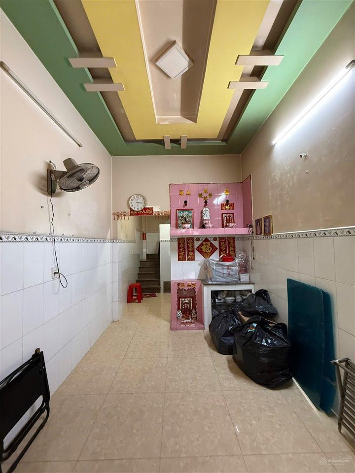 Bán nhà đẹp quận 11  sát mặt tiền lý nam đế  4 tầng  giá 5.2 tỷ