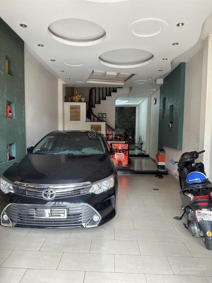 Bán nhà mt chợ lớn q6  vỉa hè 3m  kinh doanh đa ngành  giá 17.5 tỷ!