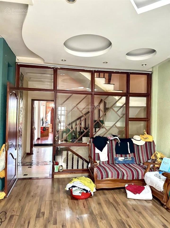 Bán nhà mt chợ lớn q6  vỉa hè 3m  kinh doanh đa ngành  giá 17.5 tỷ!