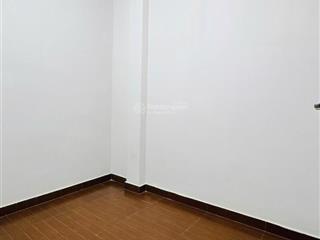 Bán nhà đường trần quý q.11  sát mặt tiền 3/2  sổ vuông a4  chỉ 5.3 tỷ