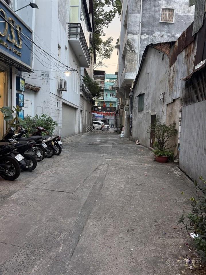 Bán nhà q5  hxh trần phú  65m2 nở hậu  giảm 600tr còn 7.8 tỷ  nở hậu 4,6m x 14,9m