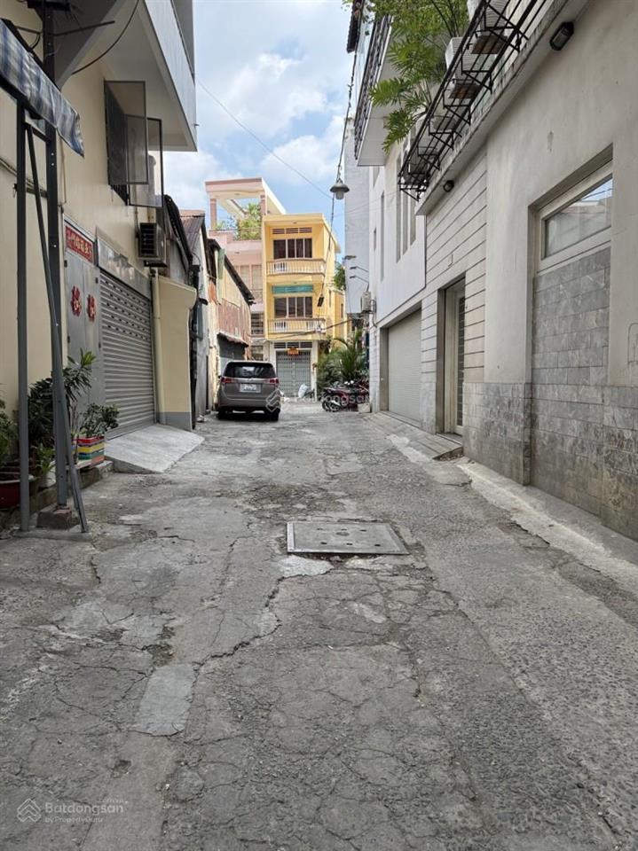 Bán nhà q5  hxh trần phú  65m2 nở hậu  giảm 600tr còn 7.8 tỷ  nở hậu 4,6m x 14,9m