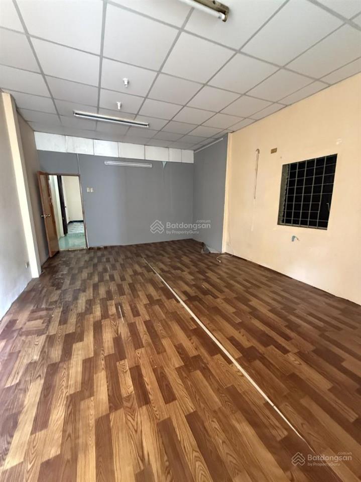 Bán nhà q5  hxh trần phú  65m2 nở hậu  giảm 600tr còn 7.8 tỷ  nở hậu 4,6m x 14,9m