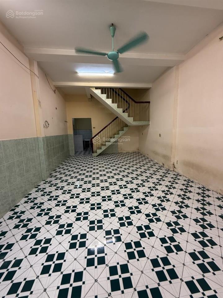 Bán nhà q5  hxh trần phú  65m2 nở hậu  giảm 600tr còn 7.8 tỷ  nở hậu 4,6m x 14,9m