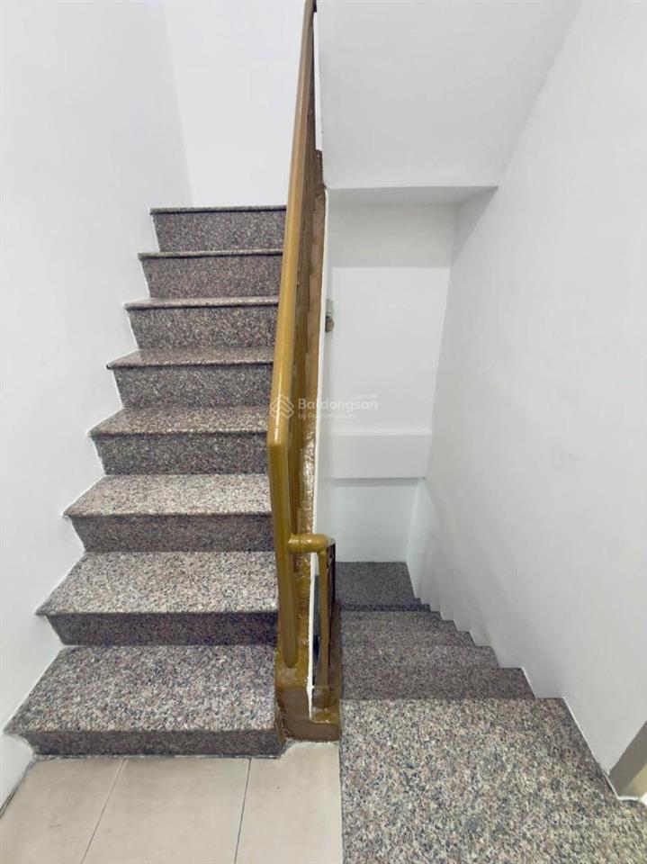 Bán nhà q5  hxh đỗ cửa  41m  4 tầng 4pn  chỉ 8.3 tỷ tl  	 trần phú  phường 7