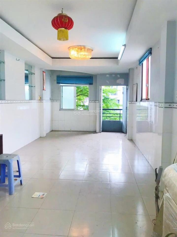 Bán nhà q3 hẻm nhựa 20m cmt8 6 tầng 10pn cách mạng tháng 8 phường 1 1 quận 3