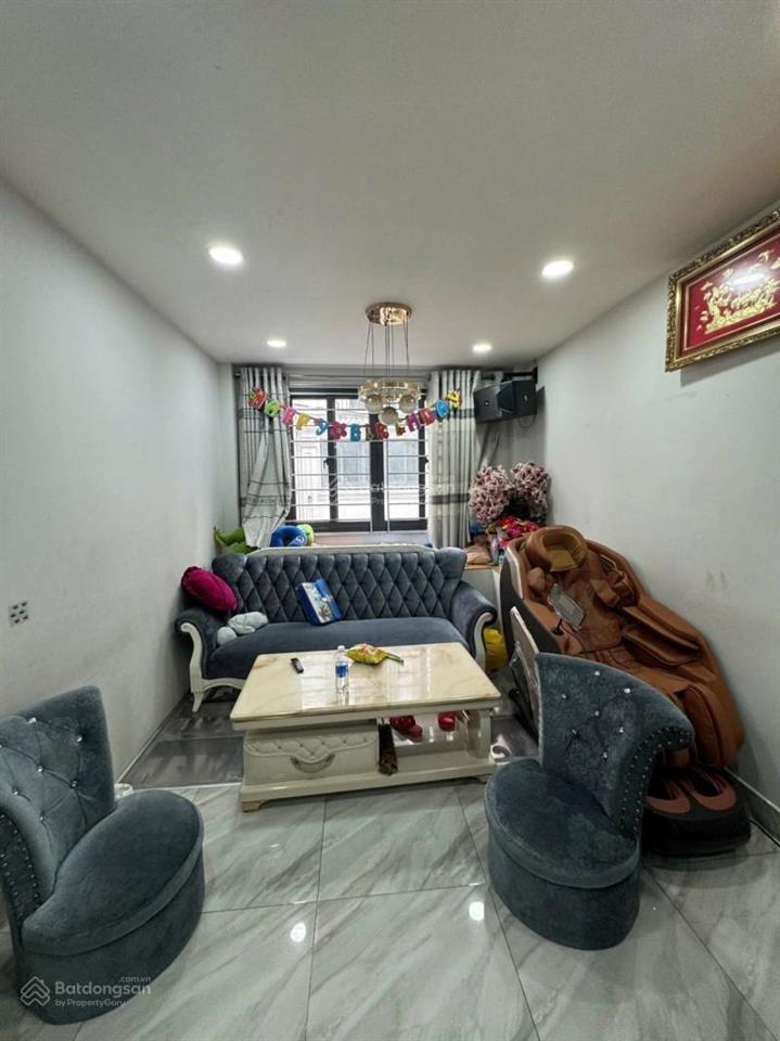 Nhà đẹp 5 tầng oto ngủ nhà  trung tâm quận 10  chỉ việc xách vali vào ở
