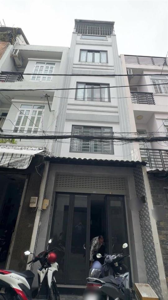 Nhà đẹp 5 tầng oto ngủ nhà  trung tâm quận 10  chỉ việc xách vali vào ở