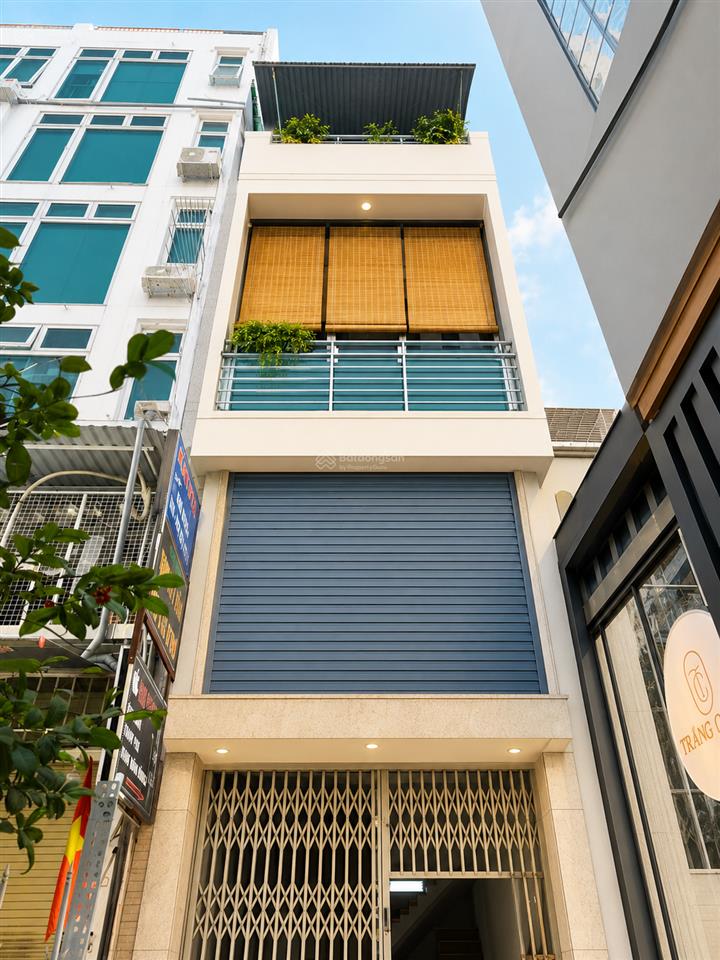 Hạ giá chào nguyễn tri phương q10 hxh thông 3/2 4 tầng