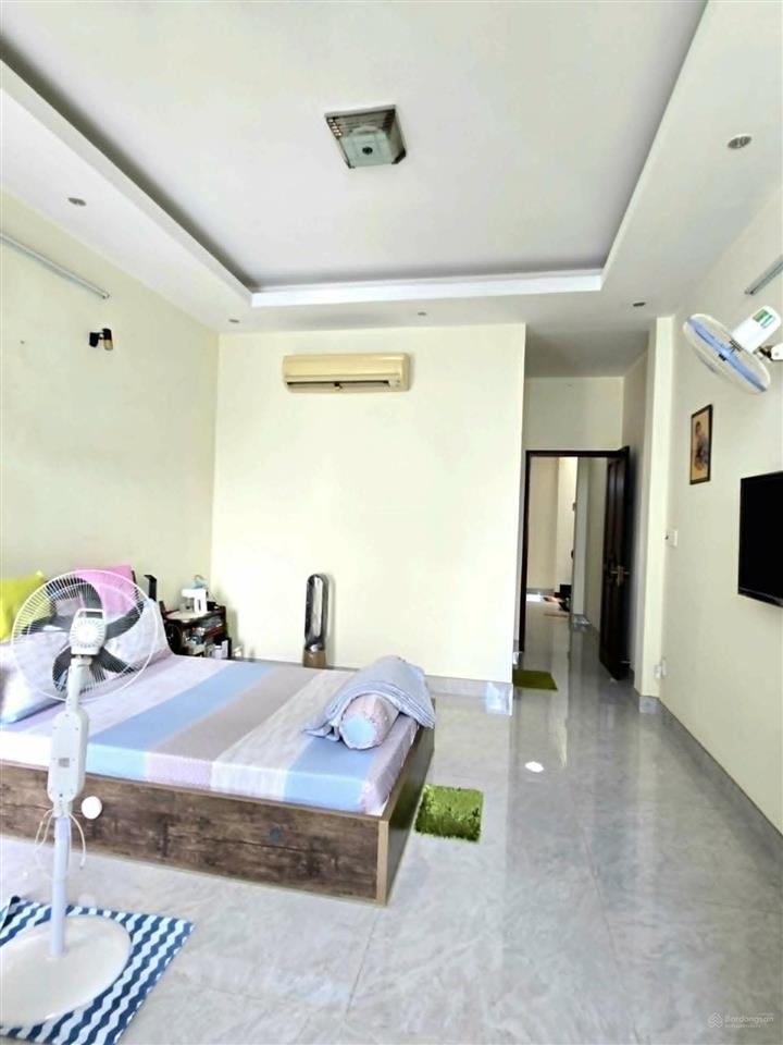Chính chủ gửi bán nhà cmt8  hxh quận 10 nở hậu 7m 4 tầng btct