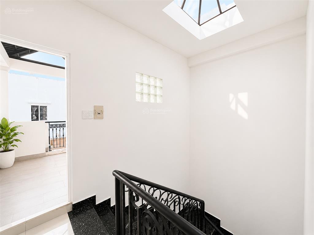 Bán nhà hẻm xe hơi. vị trí âu cơ quận 11. diện tích ngang 4.35 x dài 11. công nhận 46.3m².