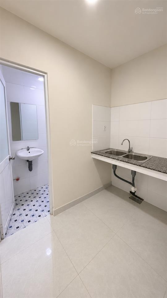 Bán nhà lê hồng phong 3/2 quận 10, hẻm 1 xẹt, chỉ 4.7 tỷ, 29.2m2, 2 tầng, cách mt chỉ 15m
