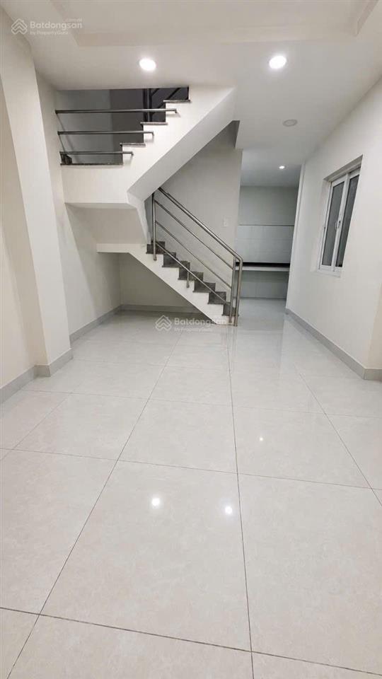 Bán nhà lê hồng phong 3/2 quận 10, hẻm 1 xẹt, chỉ 4.7 tỷ, 29.2m2, 2 tầng, cách mt chỉ 15m