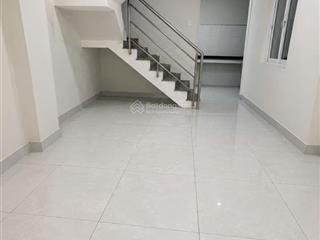 Bán nhà lê hồng phong 3/2 quận 10, hẻm 1 xẹt, chỉ 4.7 tỷ, 29.2m2, 2 tầng, cách mt chỉ 15m