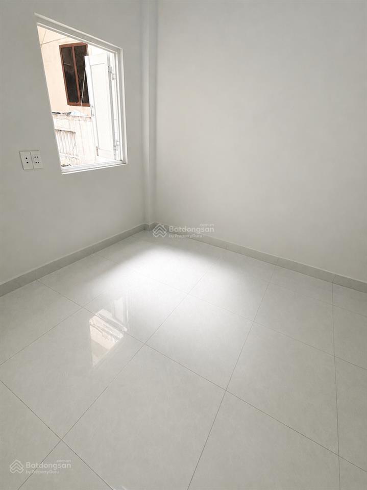 Bán nhà lê hồng phong 3/2 quận 10, hẻm 1 xẹt, chỉ 4.7 tỷ, 29.2m2, 2 tầng, cách mt chỉ 15m