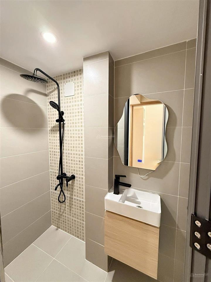 Cần bán nhà cách mạng tháng 8  chdv 7 phòng full nội thất thang máy trung tâm quận 3 chỉ 14.5t