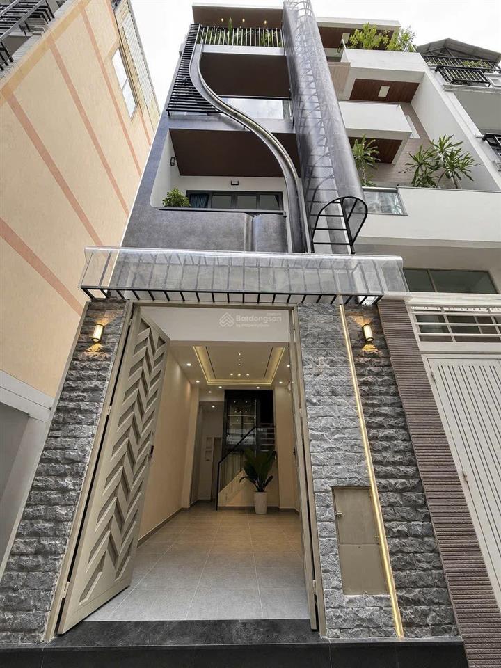 Cần bán nhà cách mạng tháng 8  chdv 7 phòng full nội thất thang máy trung tâm quận 3 chỉ 14.5t