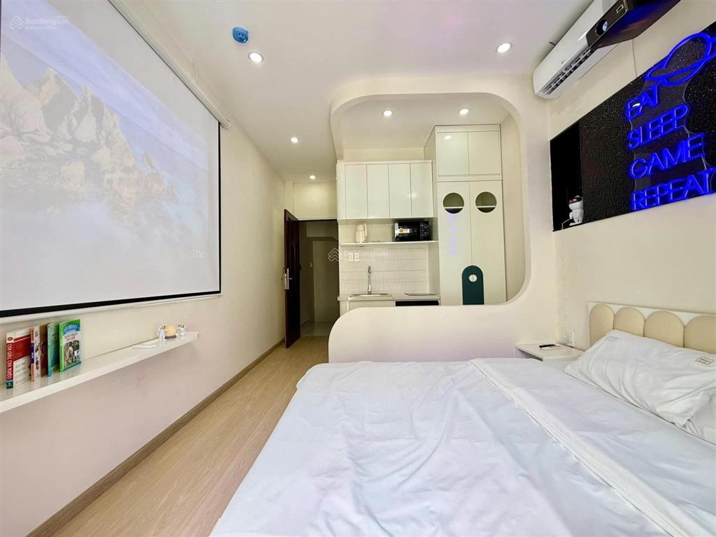 Cần bán nhà cách mạng tháng 8  chdv 7 phòng full nội thất thang máy trung tâm quận 3 chỉ 14.5t